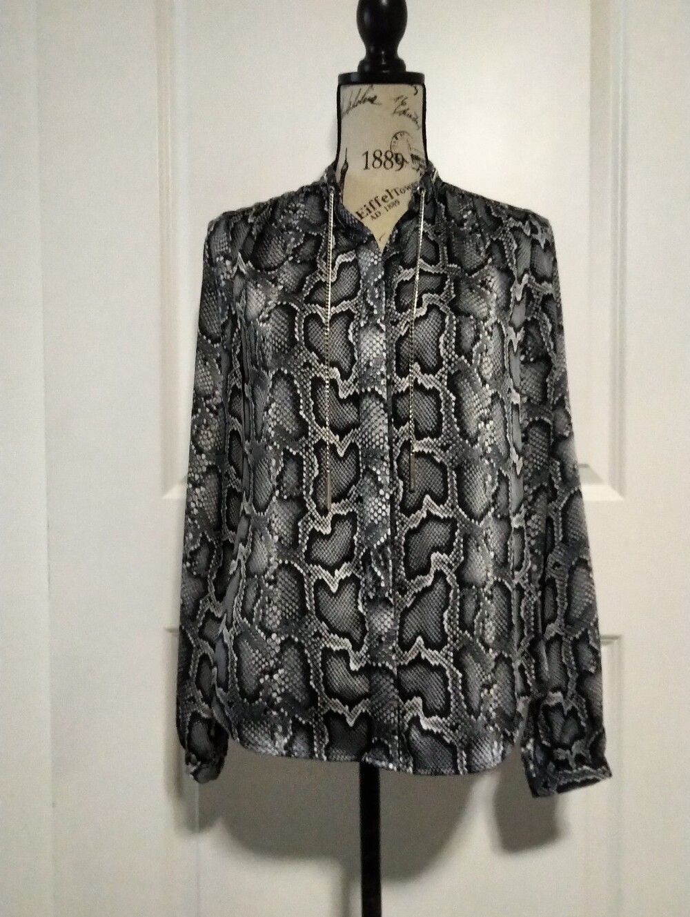 NEW Michael Kors Black & Grey Snakeskin Chain  Logo Dress Shirt - Size S